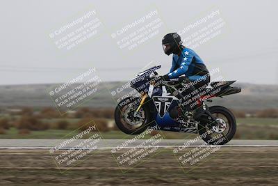 media/Nov-29-2025-TrackDaz (Sat) [[10ae2d9bce]]/B Group/Session 4 (Wheelie Bump)/